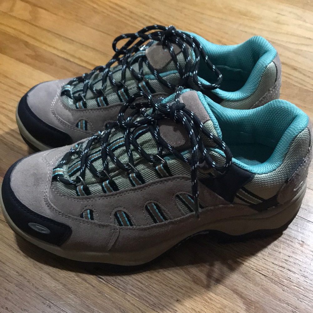 HI-TEC Bandera Low Hiking Boots Waterproof Sz 8.5